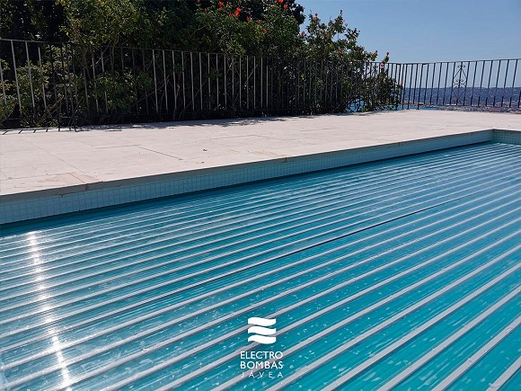 Consejos para el correcto mantenimiento de la piscina y su cubierta